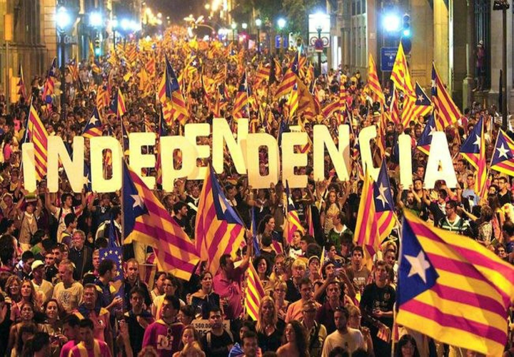Movilización en apoyo al referéndum en Cataluña. ara.cat