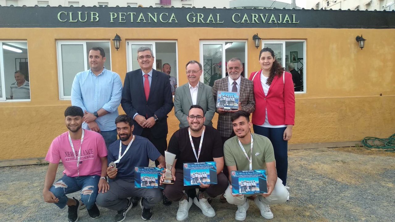 Vivas y García en las pistas de  «General Carvajal» (C.A.)