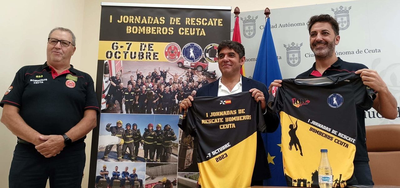 Ceuta celebra las I Jornadas de Rescate Vertical con 50 bomberos de la península