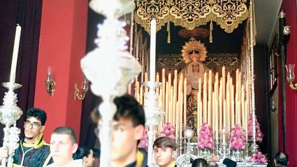 Salida procesional e la Virgen de la Amargura (C.A./ARCHIVO)