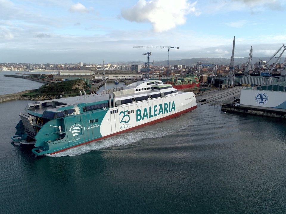 Botadura del nuevo fast ferry Margarita Salas en los astilleros Armon de Gijón (Cedida)