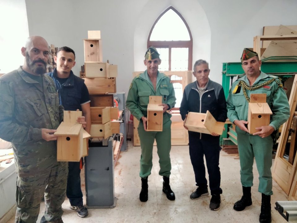 Tercio "Duque de Alba 2ª de La Legión colabora con la Sociedad de Estudios Ornitológicos de Ceuta (SEO) (Cedida)