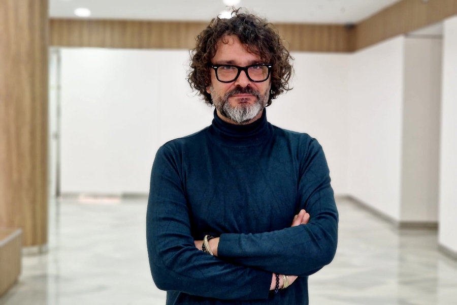  Javier Sakona inaugura este viernes en Tetuán su exposición 'Óxidos' _ Laura Ortiz 