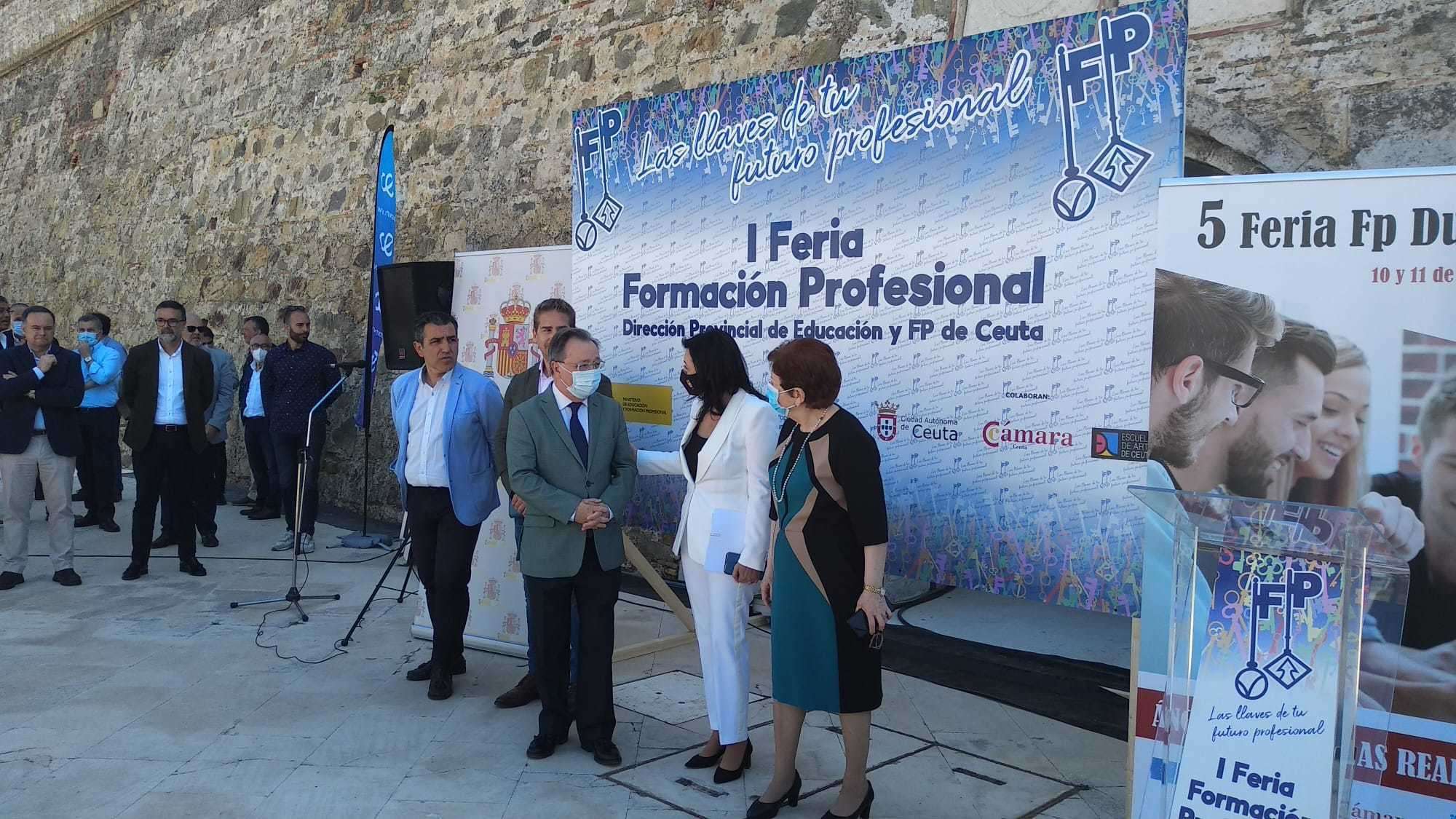 <p>Murallas Reales inauguración de la I Feria de la Formación Profesional.</p>

<p>Juan Vivas, Salvadora Mateos, Yolanda Rodríguez, Karim Bulaix</p>
