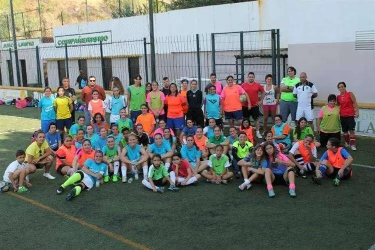convivencia f&uacute;tbol femenino (Custom)