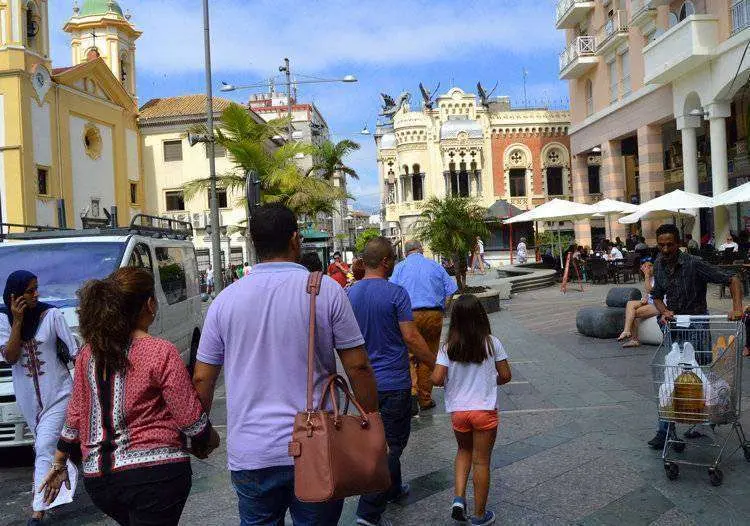 calle-gente1