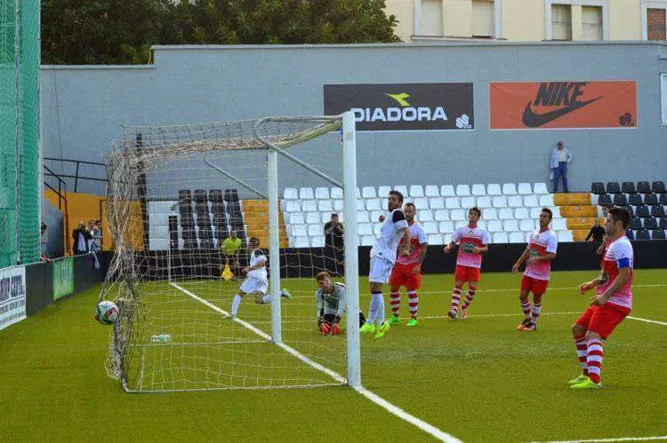 y Gol de Shakir. El Ceuta abr&iacute;a el camino de la victoria