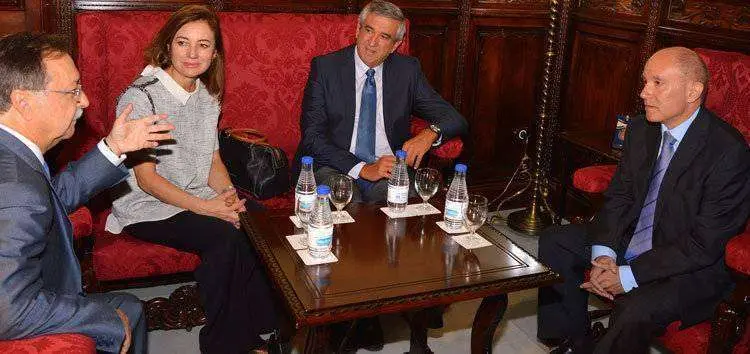 marta-fernandez-curras-reuni&oacute;n1