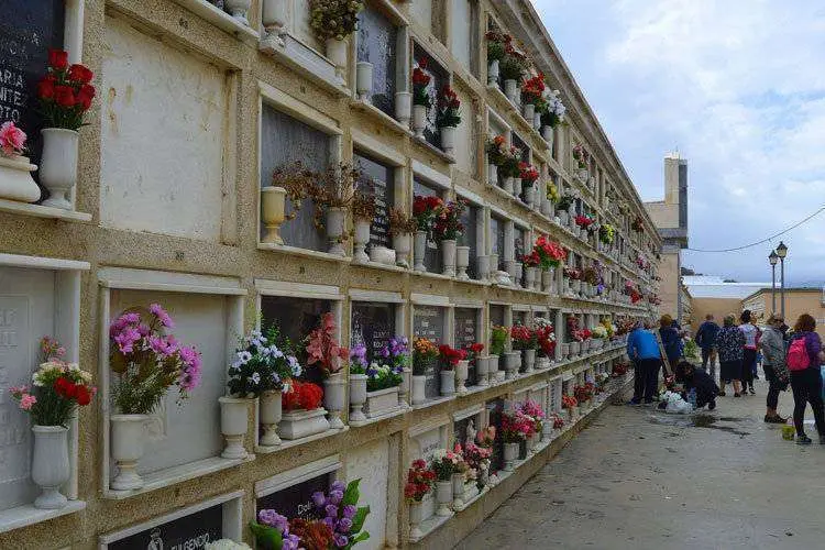 cementerio-dia-difuntos2