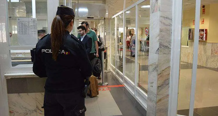 Comisaria policia nacional puerto control embarque (35)