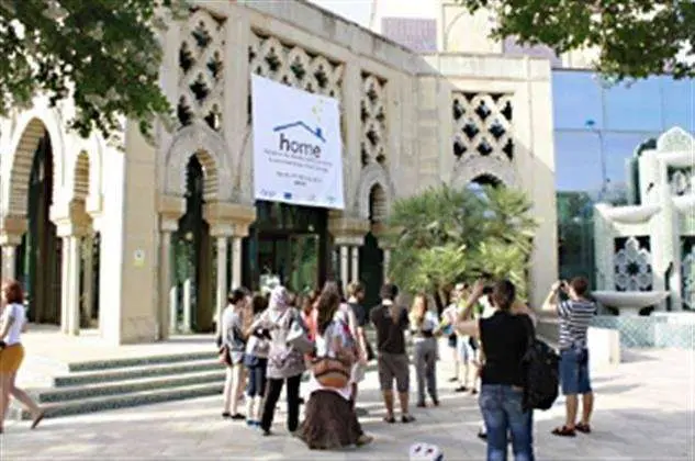 Fundaci&oacute;n Tres Culturas (Custom)