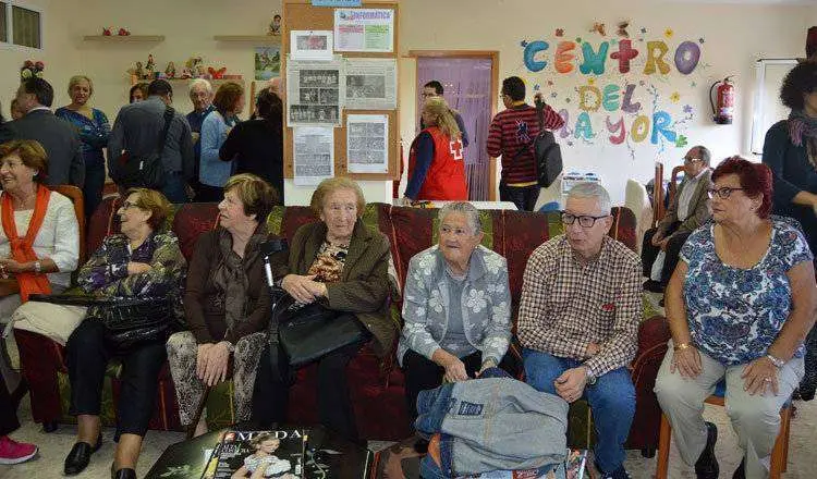 Personas-mayores-centro-social-de-mayores-(3)