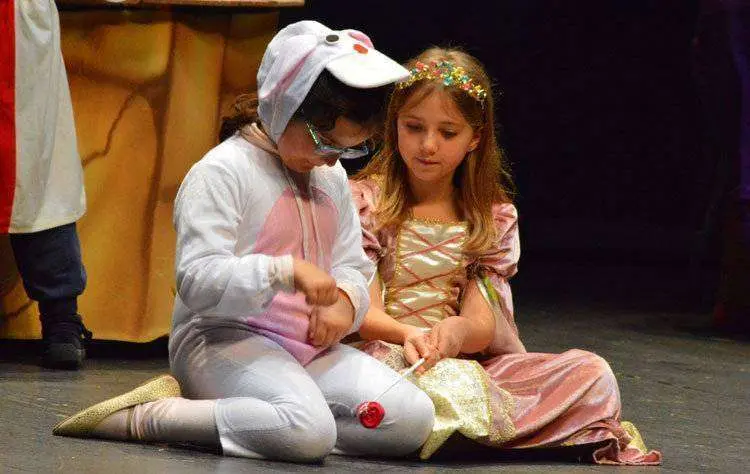 ni&ntilde;os teatro