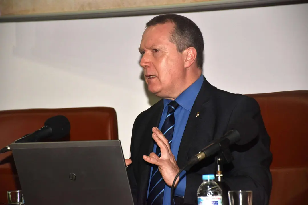 Jornadas Geopoliticas uned 26custom abril (32)