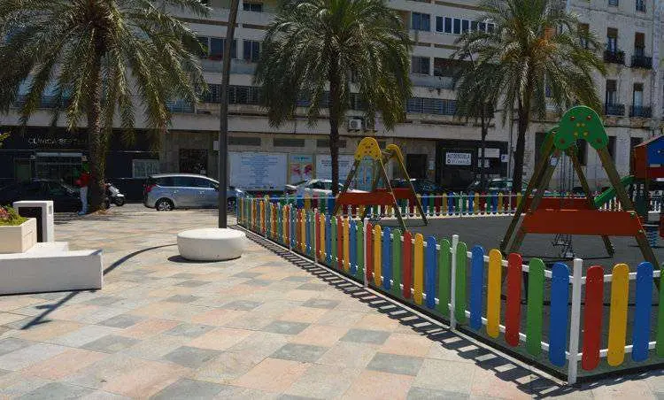 parque infantil la marina cl&iacute;nica septem