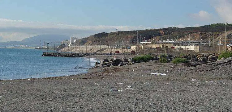 Playa Tarajal valla inmigrantes nuevas (8)