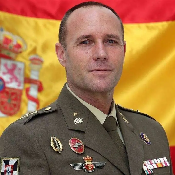 FOTO GENERAL ARENAS GARC&Iacute;A (Custom)