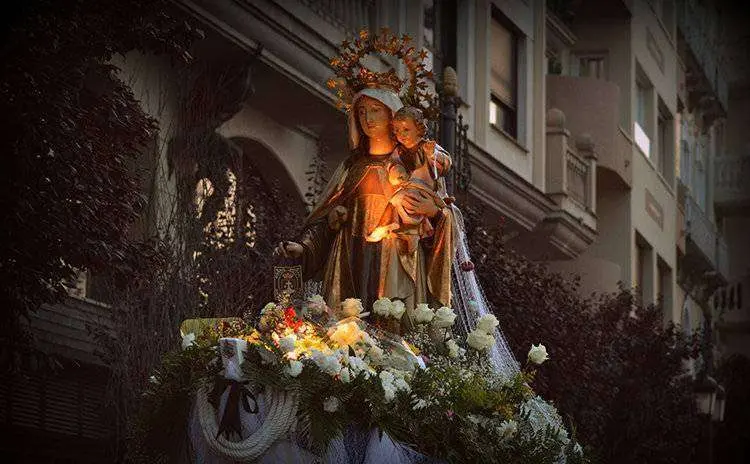 virgen del carmen procesi&oacute;n centro 2015
