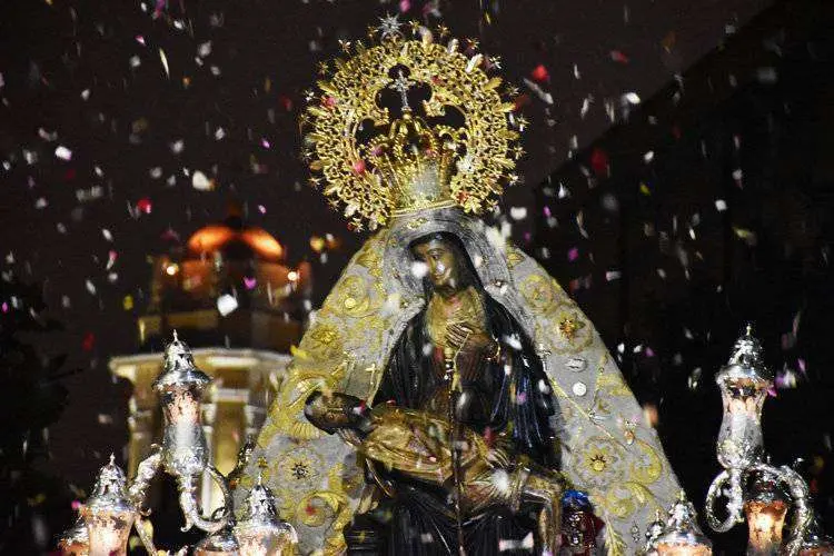 Procesi&oacute;n de la Virgen de &Aacute;frica