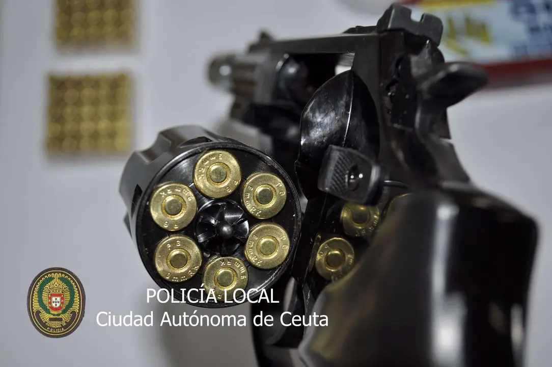 arma intervenida policia local ceuta 1_3