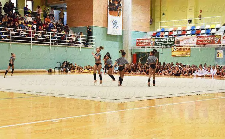 Excibicion Gimnasia ritmica plena inclusion  custom 2