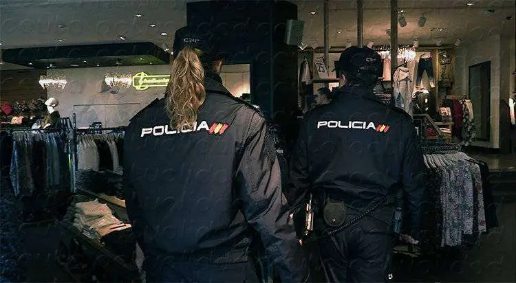 polic&iacute;a nacional