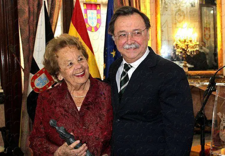 nona algualcil vivas eza