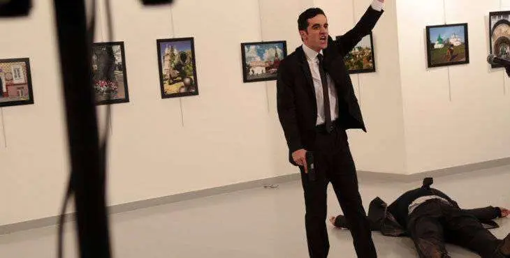 ATACANTE_EMBAJADOR_RUSO_APERTURA