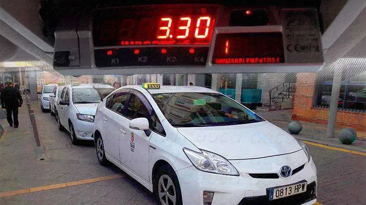 Taxi Custom 2