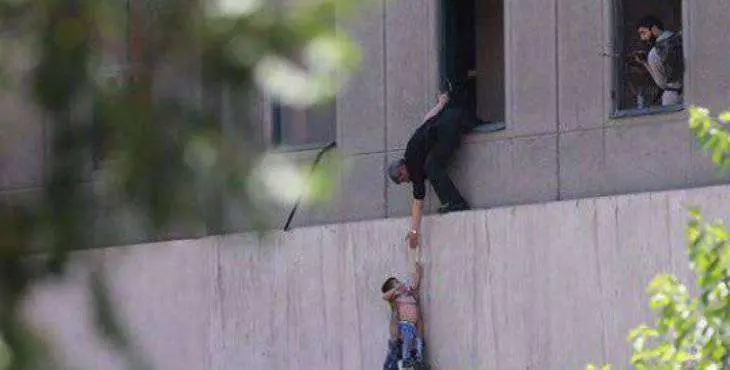 ataque al parlamento iran&iacute;
