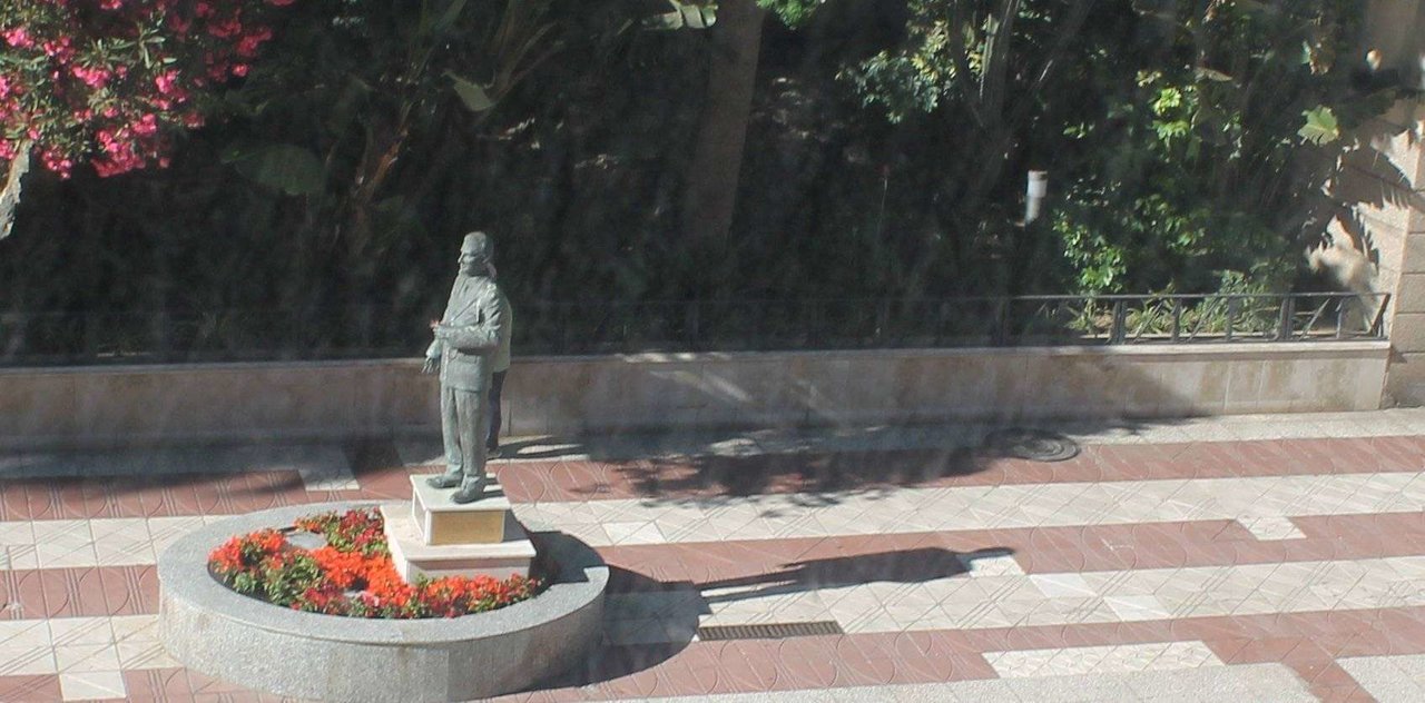 estatua sanchez prados 1