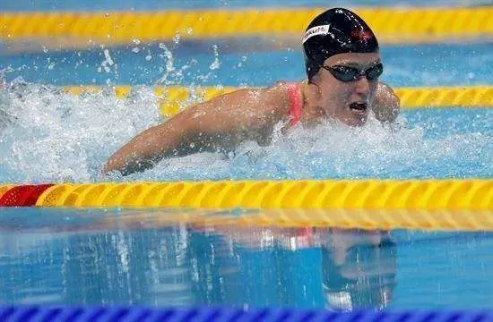 Belmonte gana el oro en los 800 libres en la primera etapa de la Copa del Mundo