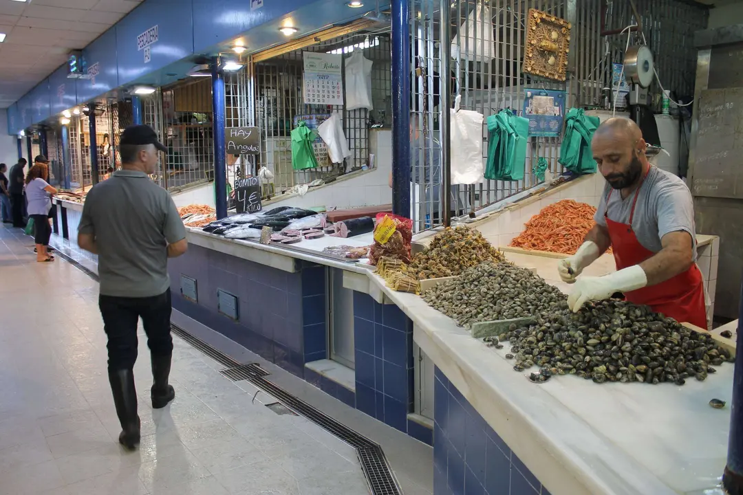 Puesto de pescado en el Mercado Central (C.A./ARCHIVO)