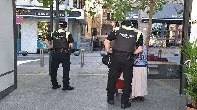 polic&iacute;a local