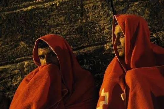 Trasladan a Tarifa a 12 inmigrantes rescatados de dos pateras