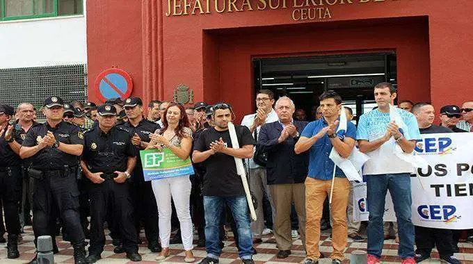 concentraci&oacute;n polic&iacute;as catalu&ntilde;a