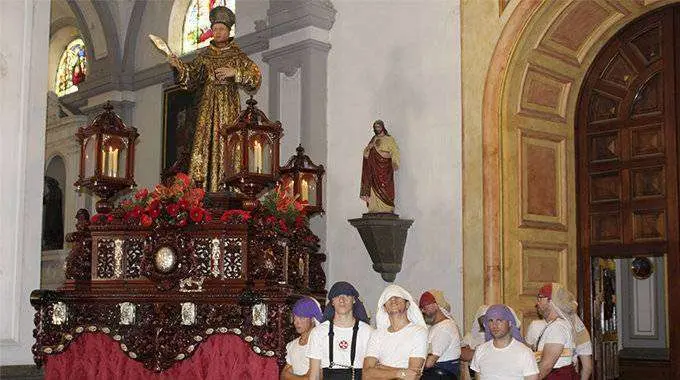 procesi&oacute;n san daniel