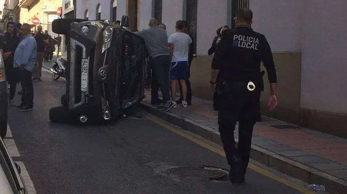 accidente ceuta center tr&aacute;fico