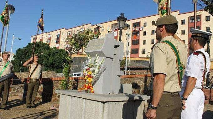 Acto militar en Ceuta (C.A.)