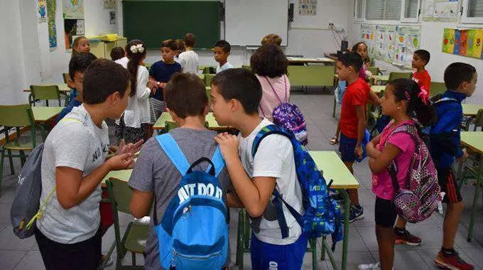 Alumnos ceut&iacute;es, en un centro de ense&ntilde;anza (C.A.)