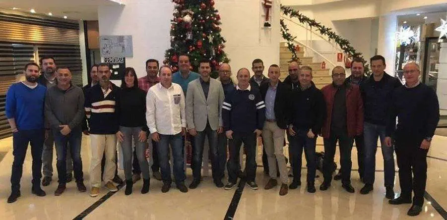 REUNION TENIS CEUTA.