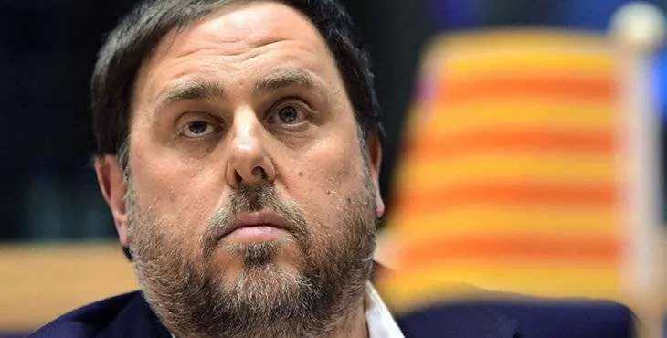 Catalonian Government Vice President and Minister of Economy and Treasury Oriol Junqueras attends a meeting named "The Catalan Referendum", hosted at the European Parliament in Brussels on January 24, 2017.
The Catalonian leaders delivered speeches on the binding referendum on Catalonia&rsquo;s political future to be held in September in this event organized by European Parliament members. / AFP PHOTO / EMMANUEL DUNAND