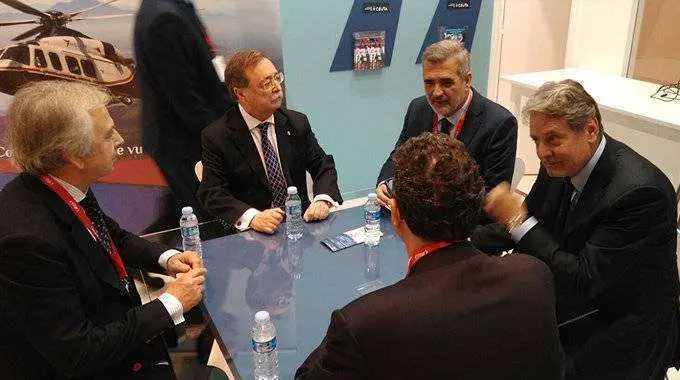 vivas carreira reuni&oacute;n con bale&agrave;ria en fitur
