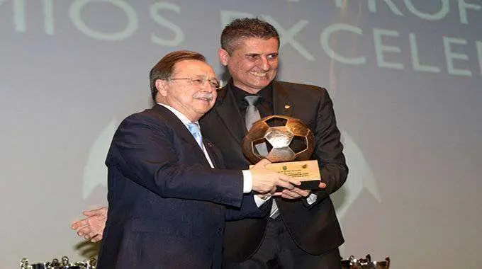 vivas y gaona