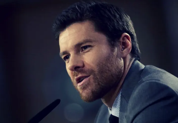 Xabi Alonso, futbolista. RR SS.