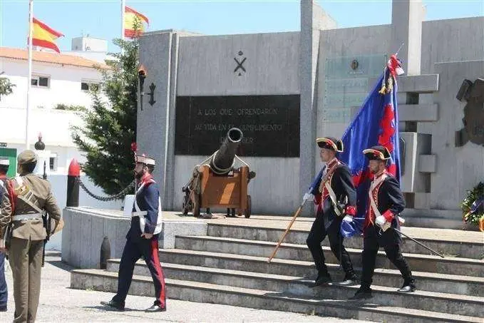 Acto en el acuartelamiento "Fuentes Pila"