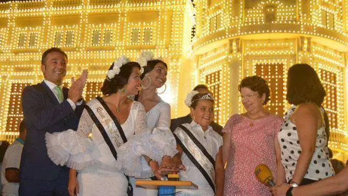 Momento de a inauguraci&oacute;n del alumbrado (C.A.)
