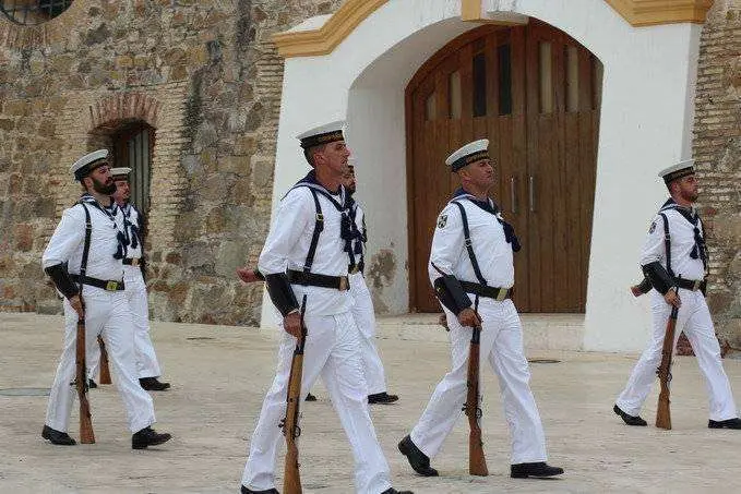 Desfile en las Murallas Reales