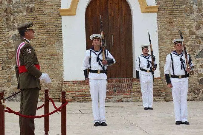 Desfile en las Murallas Reales