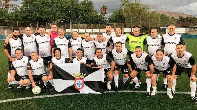 Equipo de Veteranos Ceuta que se ha desplazado a Canarias para disputar varios amistosos (CEDIDA)